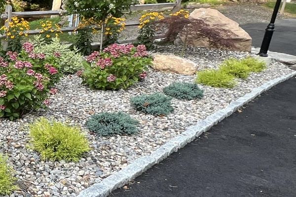 stone mulch in garden